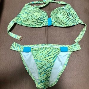 Victoria’s Secret bandeau bikini